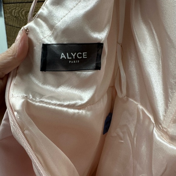 Alyce Paris - 3764 V Neckline Mikado Fit and Flare Cocktail Dress Size 6 - Picture 7 of 8